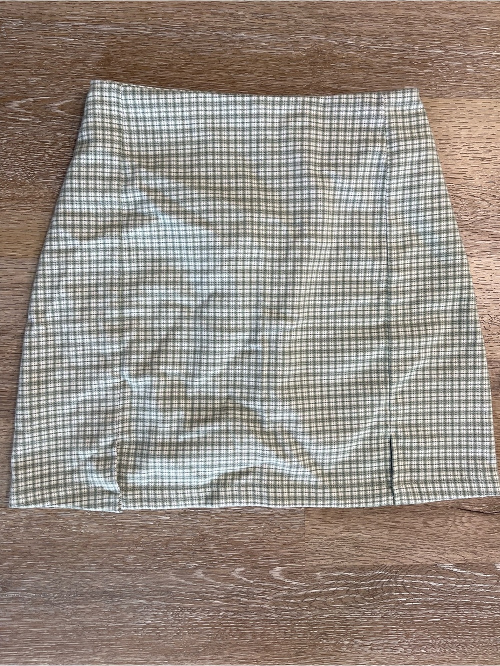 Brandy Melville Beige and White Plaid Mini Skirt
